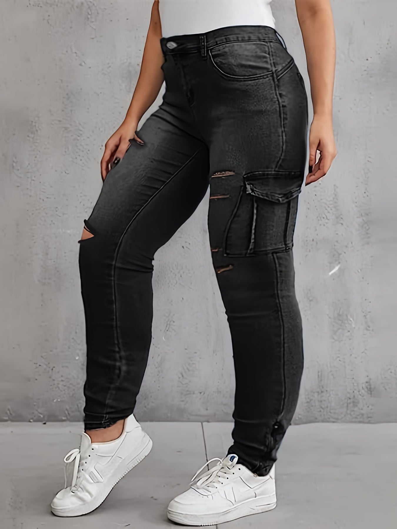 Women's Plus Size Casual Ripped Cargo Jeans