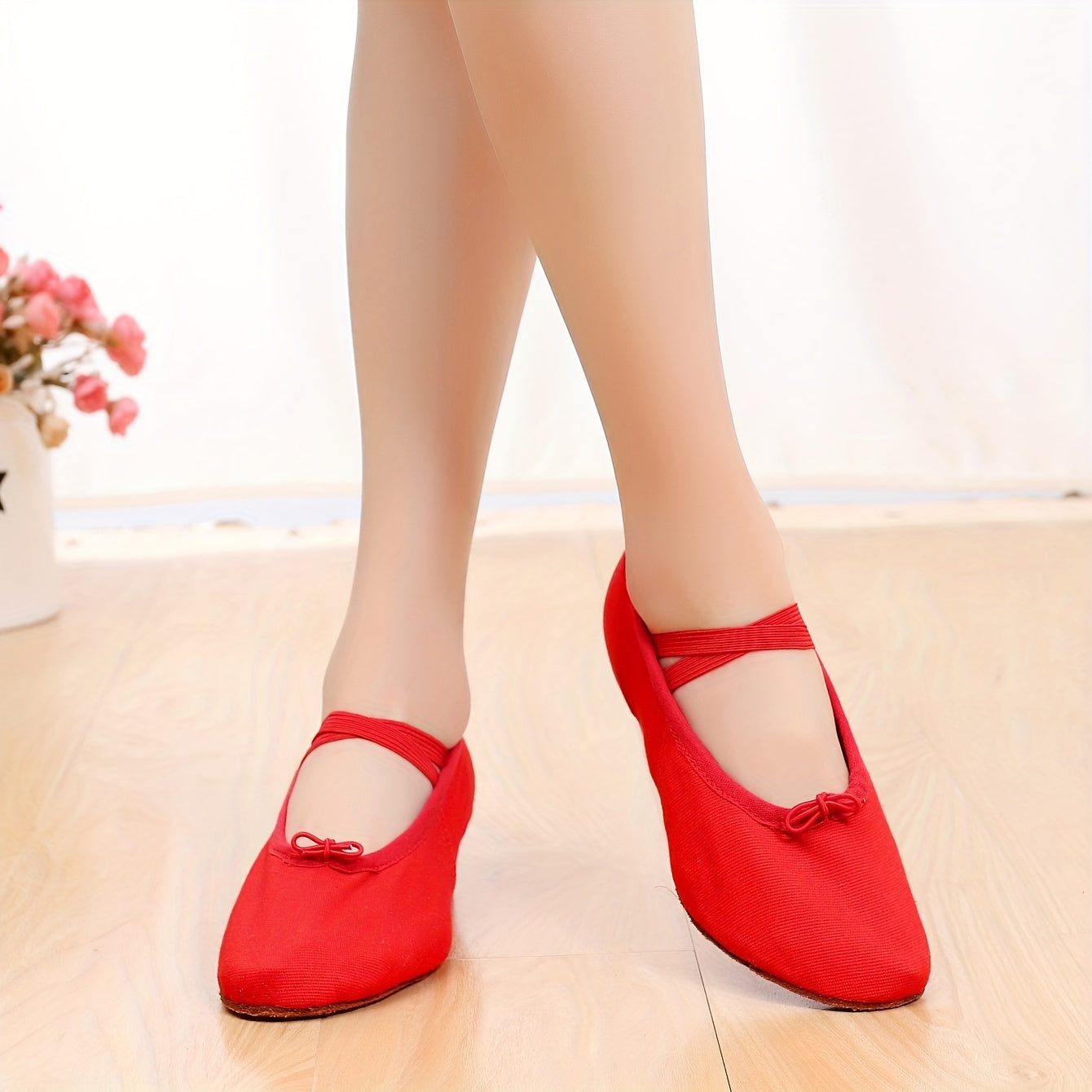 Women's Soft Sole Breathable Ballet Dance Shoes Low Heel Slip on Athletic Shoes