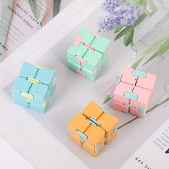 5pcs Macaron 2x2 Infinite Flip Cube Toy Finger Fidget Spinner