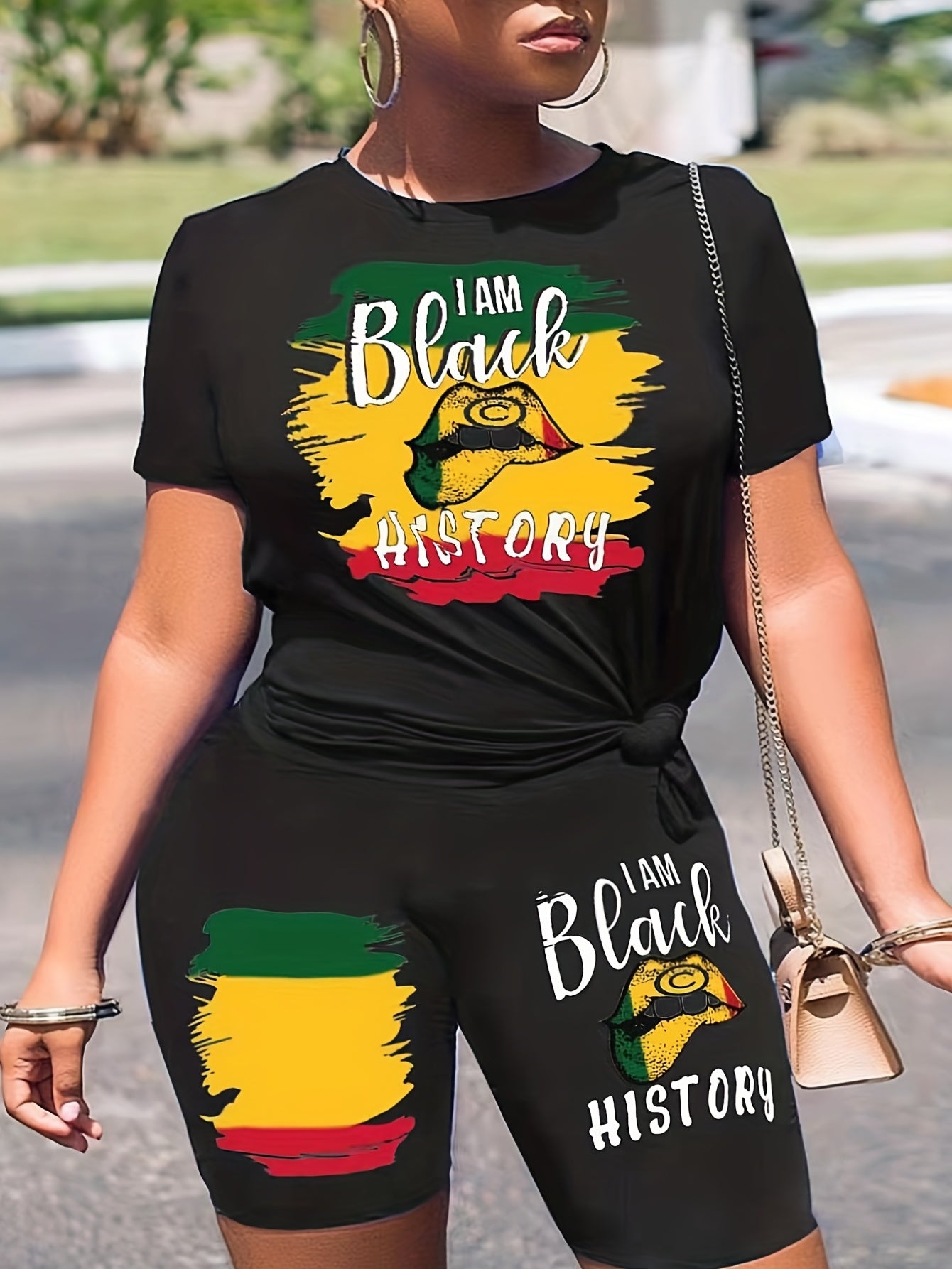  Colorblock Slogan & Lip Print Crop Top & Shorts Set