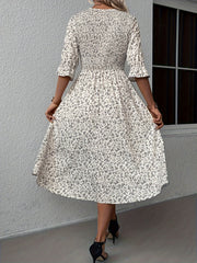  Ditsy Floral Print Shirred Bell Sleeve Midi Dress