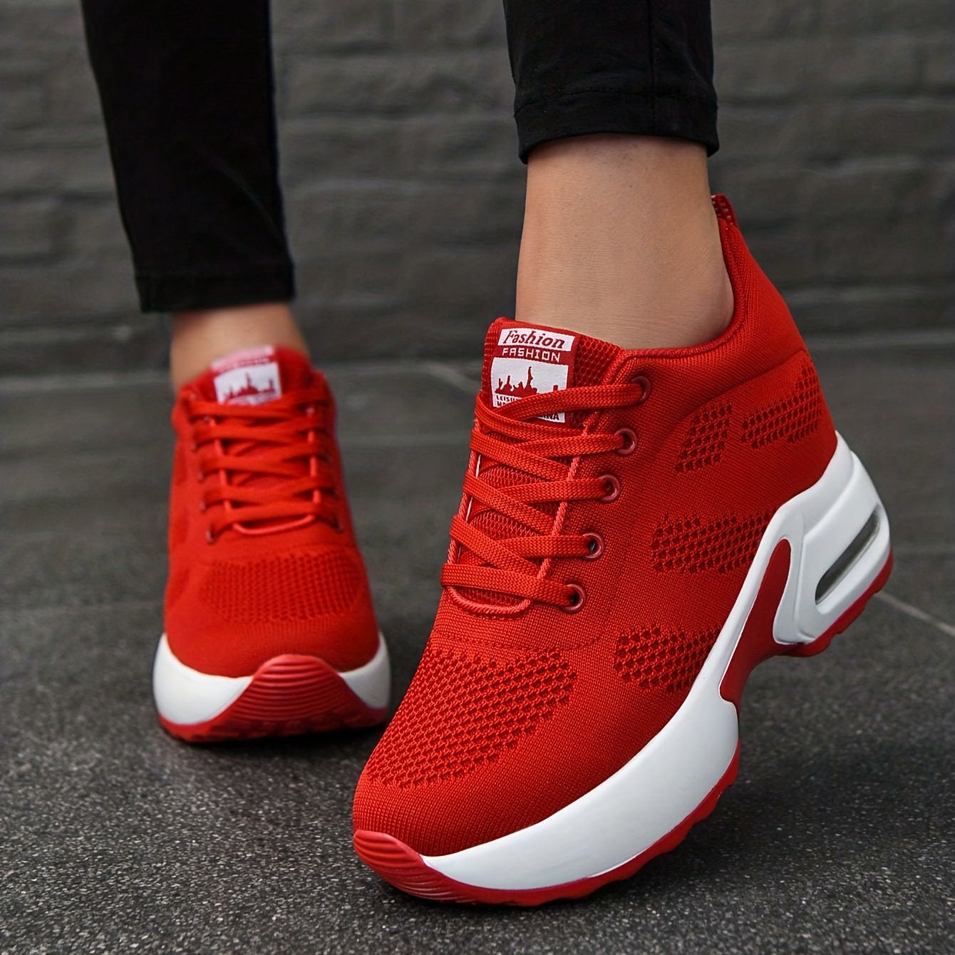Women's Breathable Mesh Platform Sneakers Lace Up Outdoor Shoes