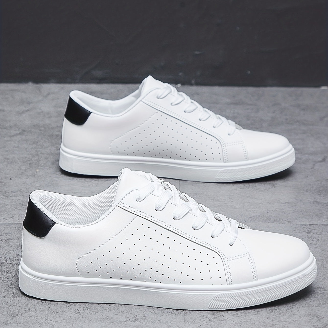 Men's Breathable Skate Shoes Non Slip Sneakers