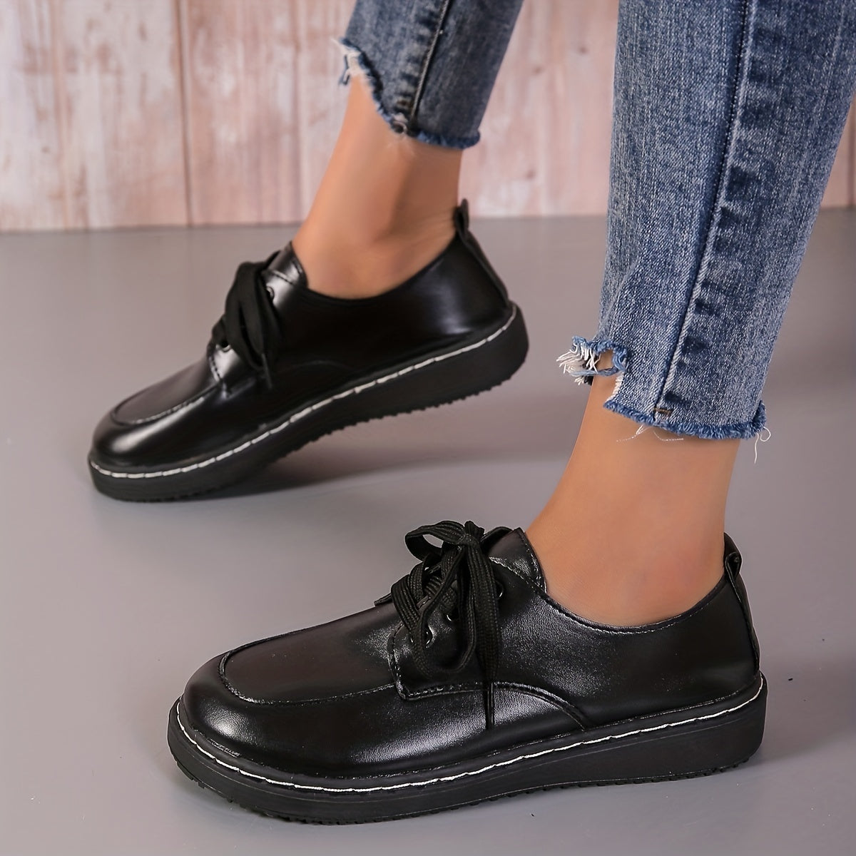Women's Solid Flat Loafers Lace Up Low Round Toe Non slip Waterproof Shoes