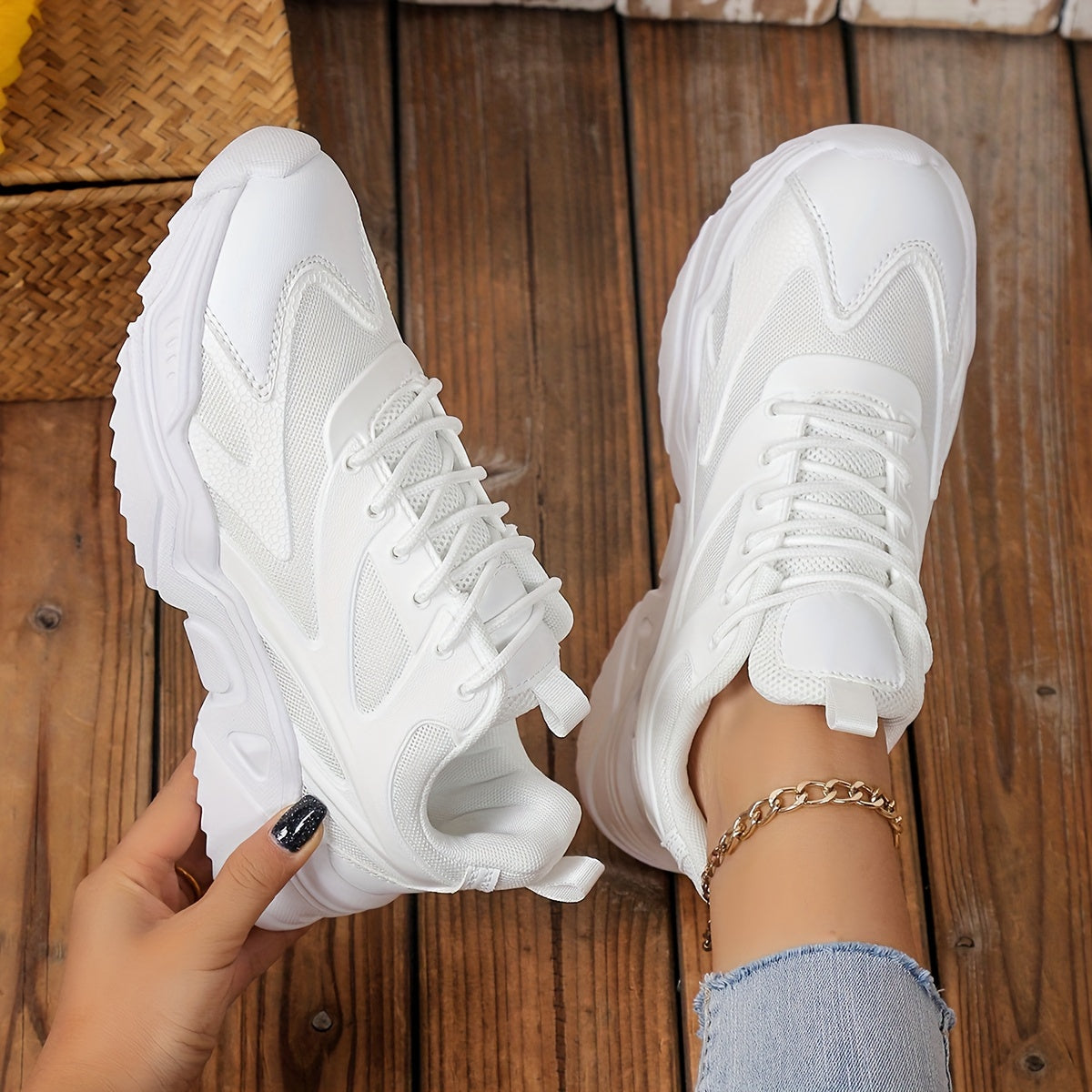 Solid Lightweight Running Shoes Heighten Wear Resistance Non Slip
