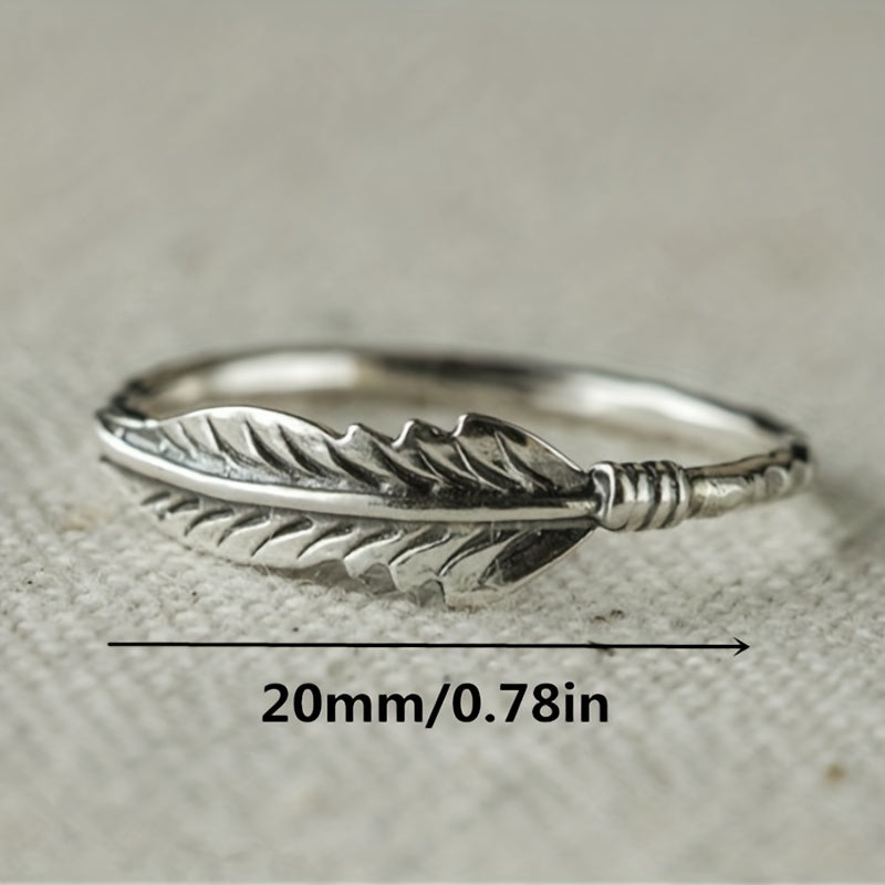 Retro Men's Feather Pattern Ring