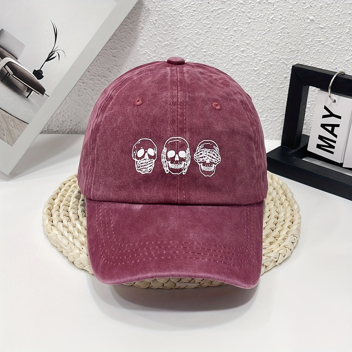 Unisex Breathable Adjustable Baseball Cap with Three Skull Pattern