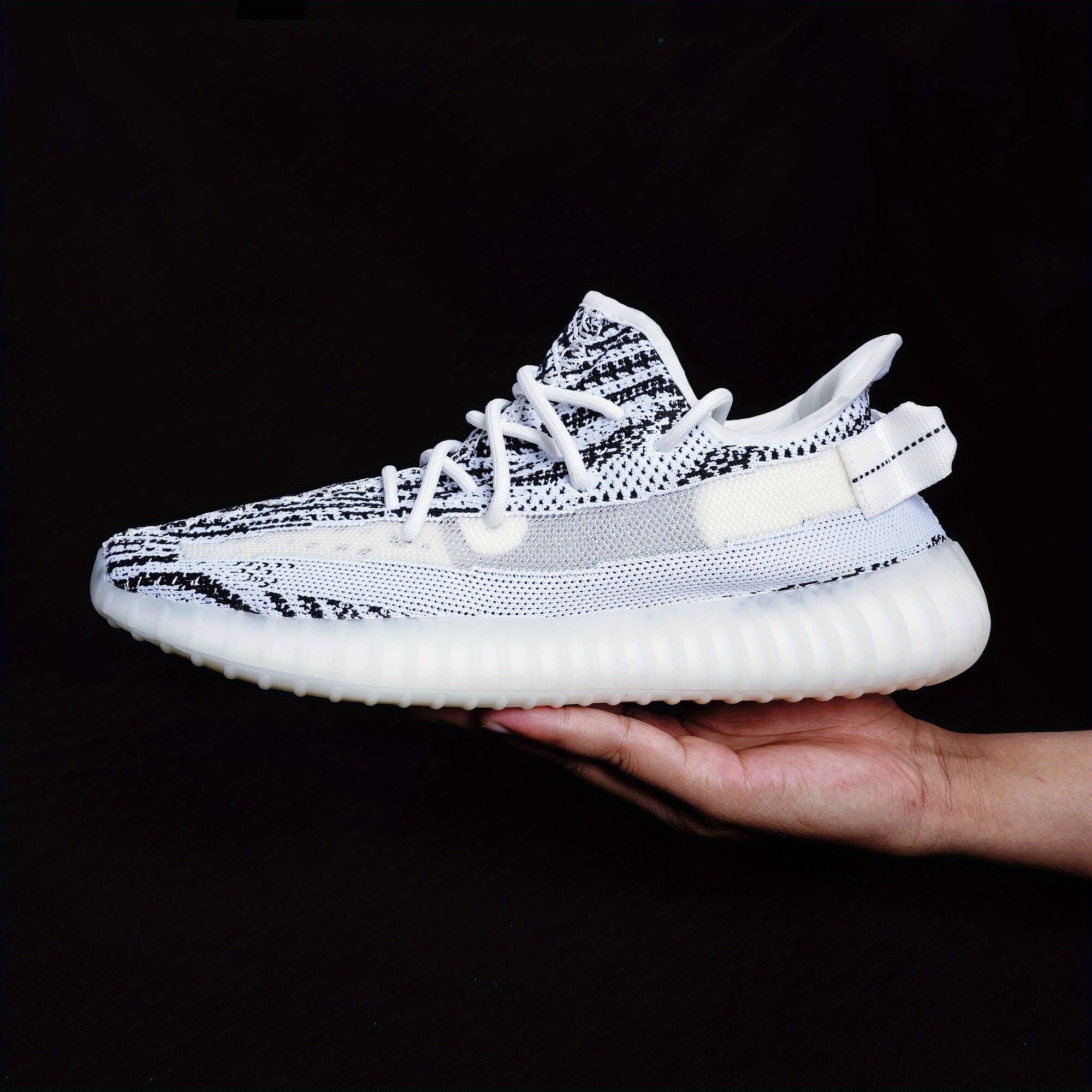 Men's Lightweight Knitted Sneakers for Running