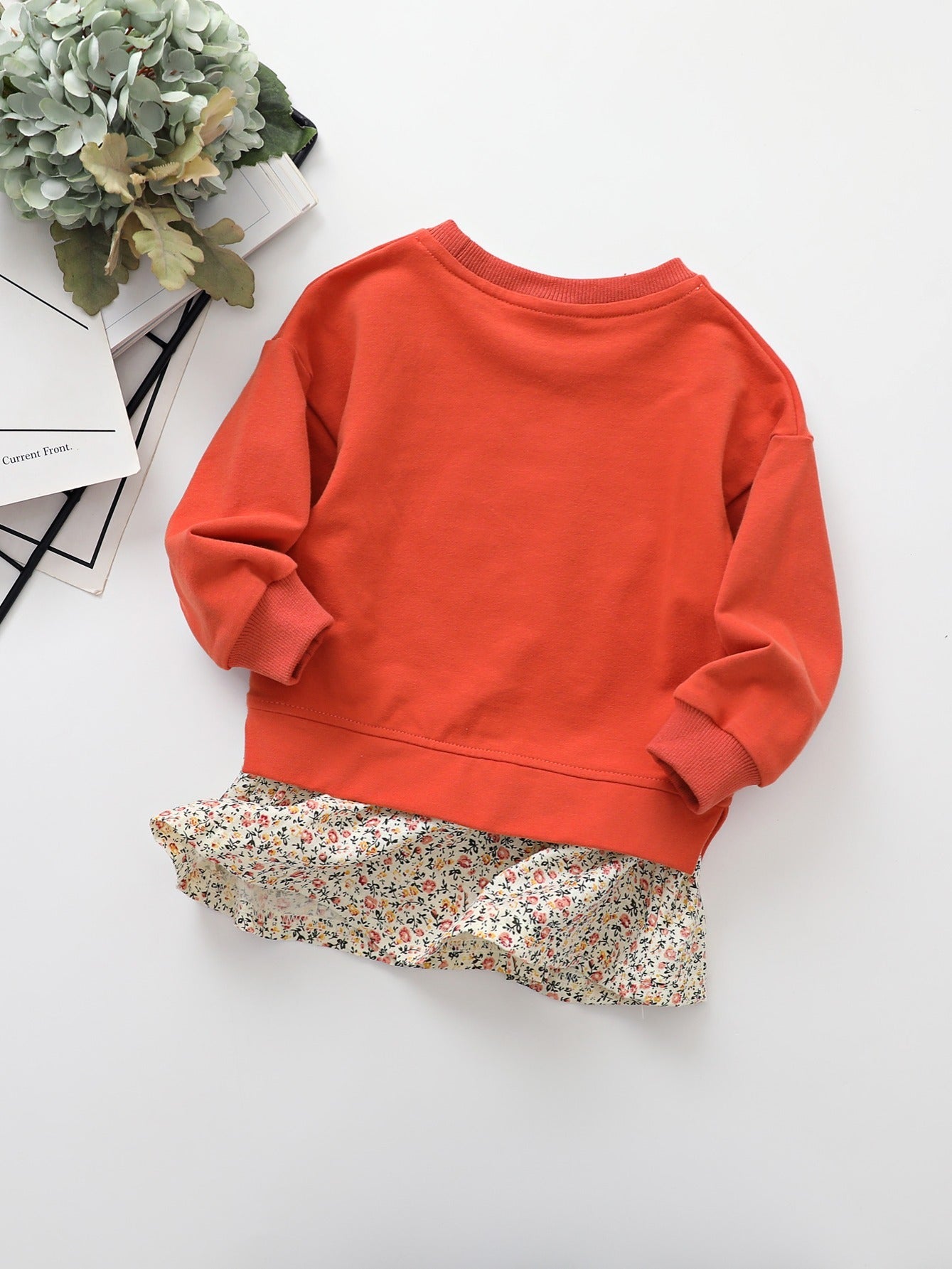 Girls Love Print Crew Neck Sweatshirt