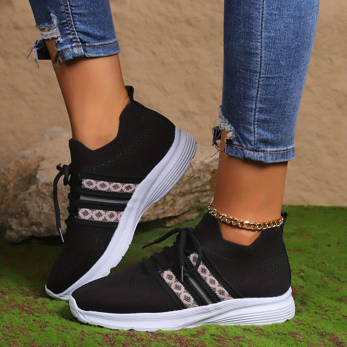 Women's Mesh Breathable Sports Sneakers Casual Walking Shoes