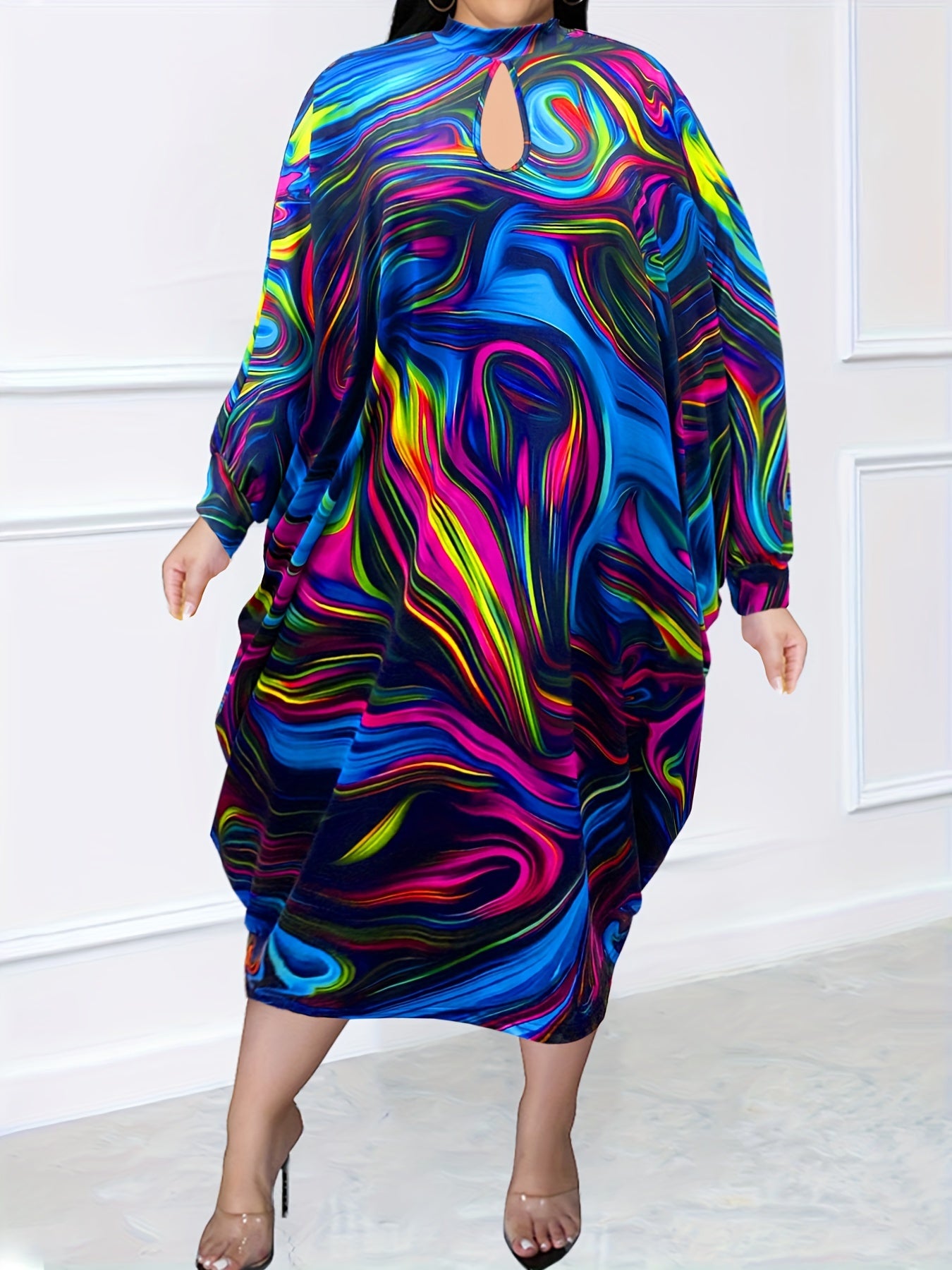  Abstract Stripe Print Round Neck Loose Fit Dress