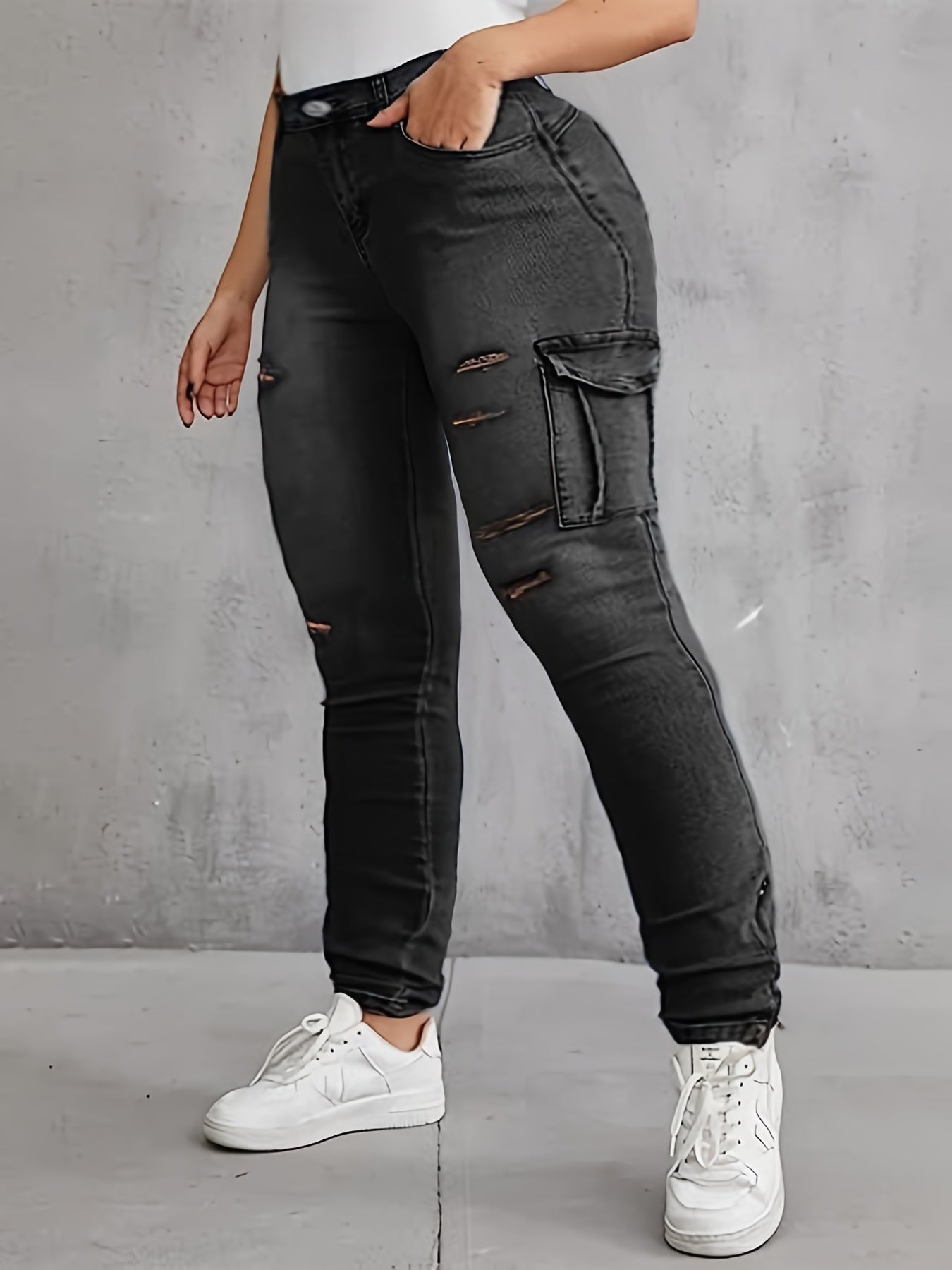 Women's Plus Size Casual Ripped Cargo Jeans