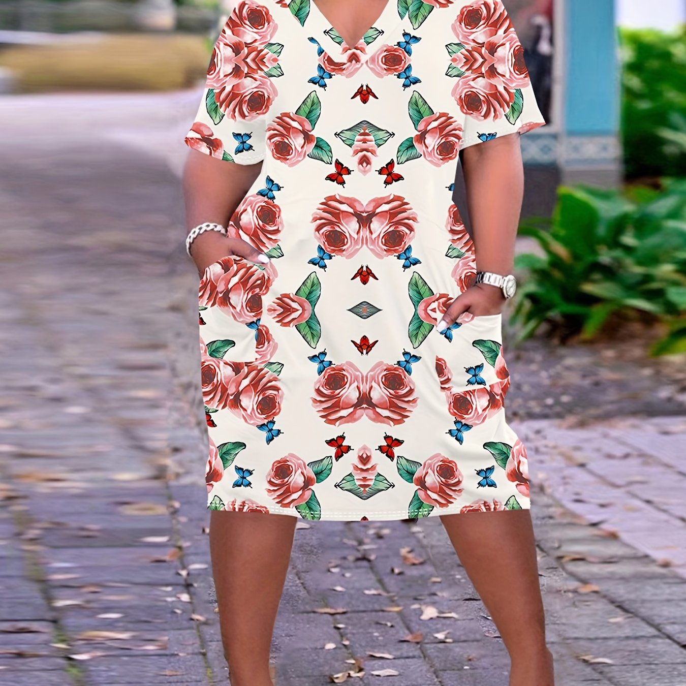 Plus Floral Print Short Sleeve V Neck High Stretch Dress With Pockets