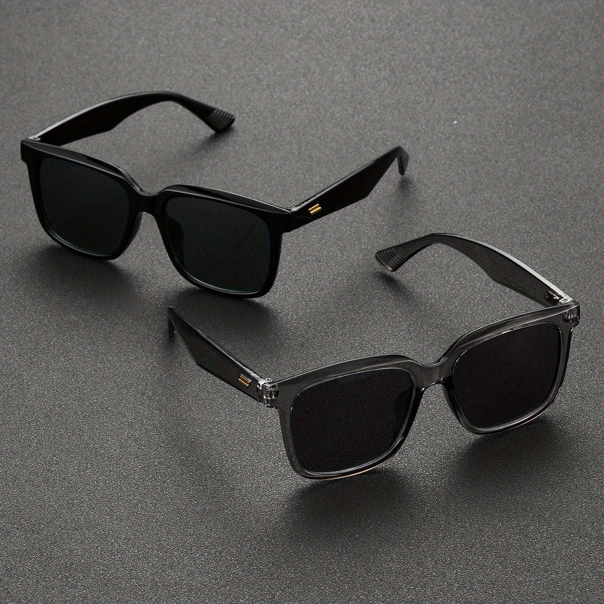 Men's Classic Round Sunglasses with Case