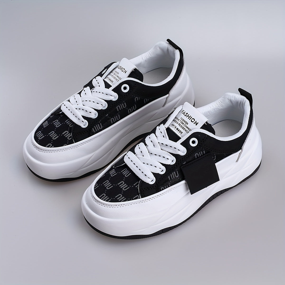 Women's Breathable Mesh Platform Sneakers Casual Lace Up Outdoor Shoes