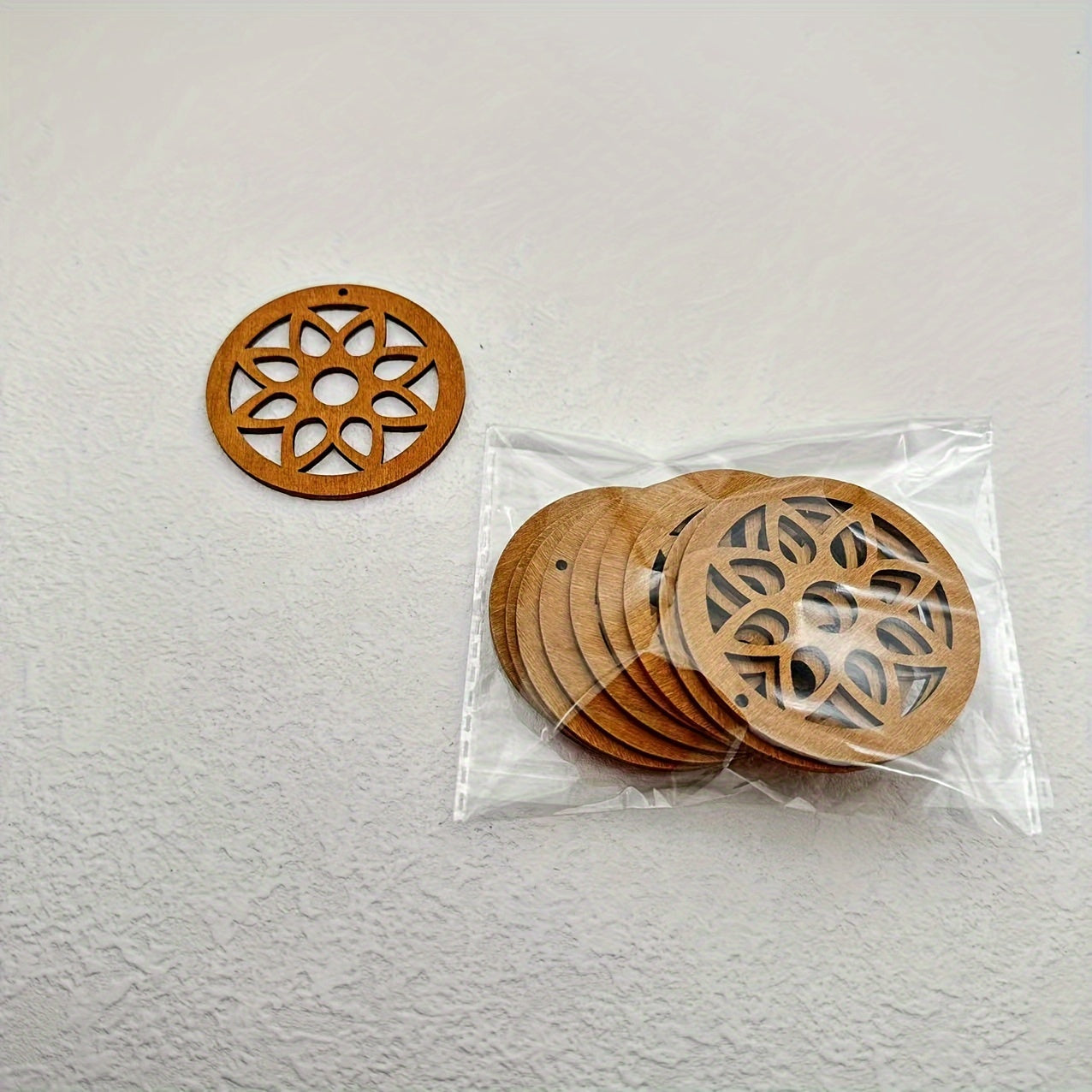 10pcs Round Sliced Pendant Wooden Earrings Necklace Crafts