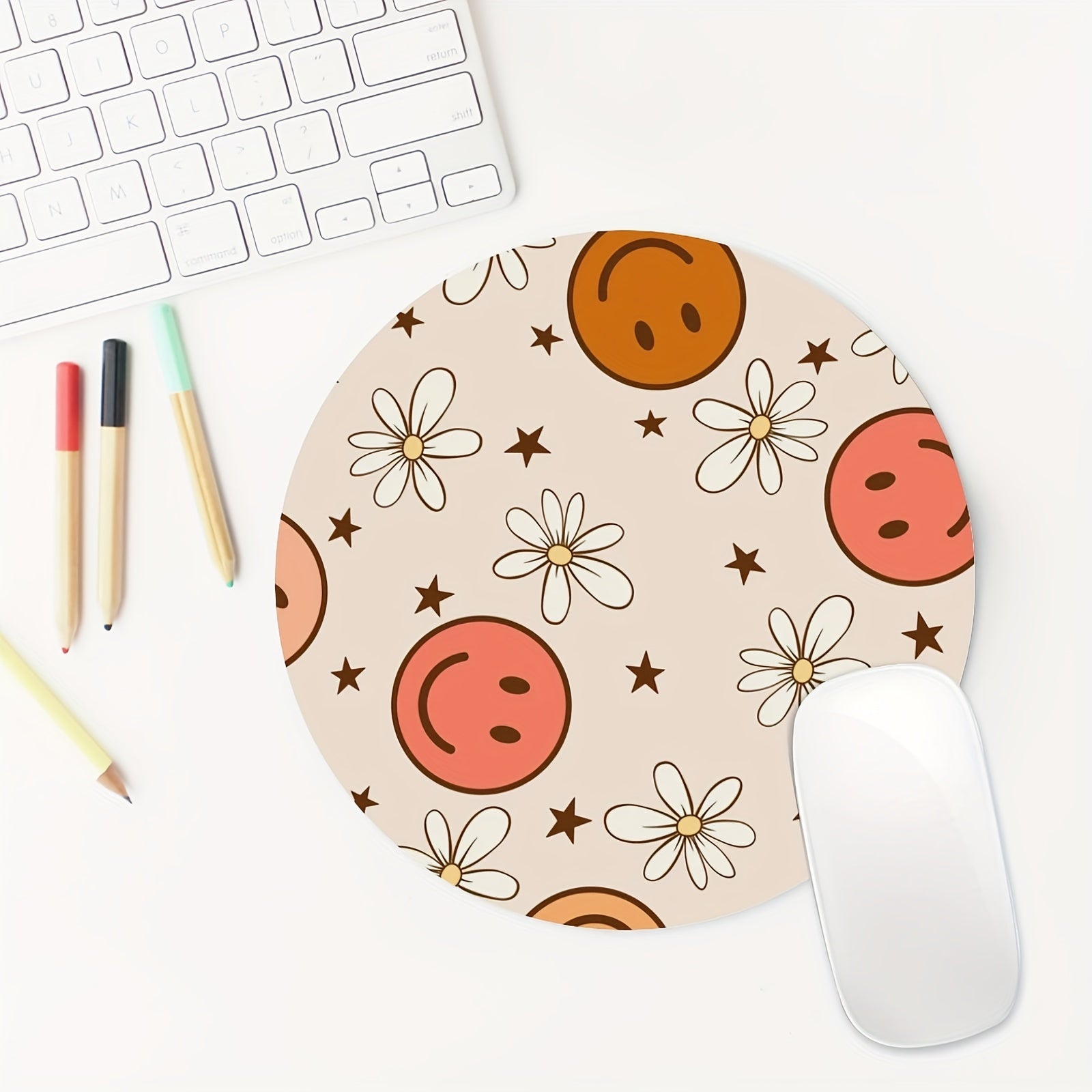 Smiling Flowers Round Gaming Mouse Pad for Women