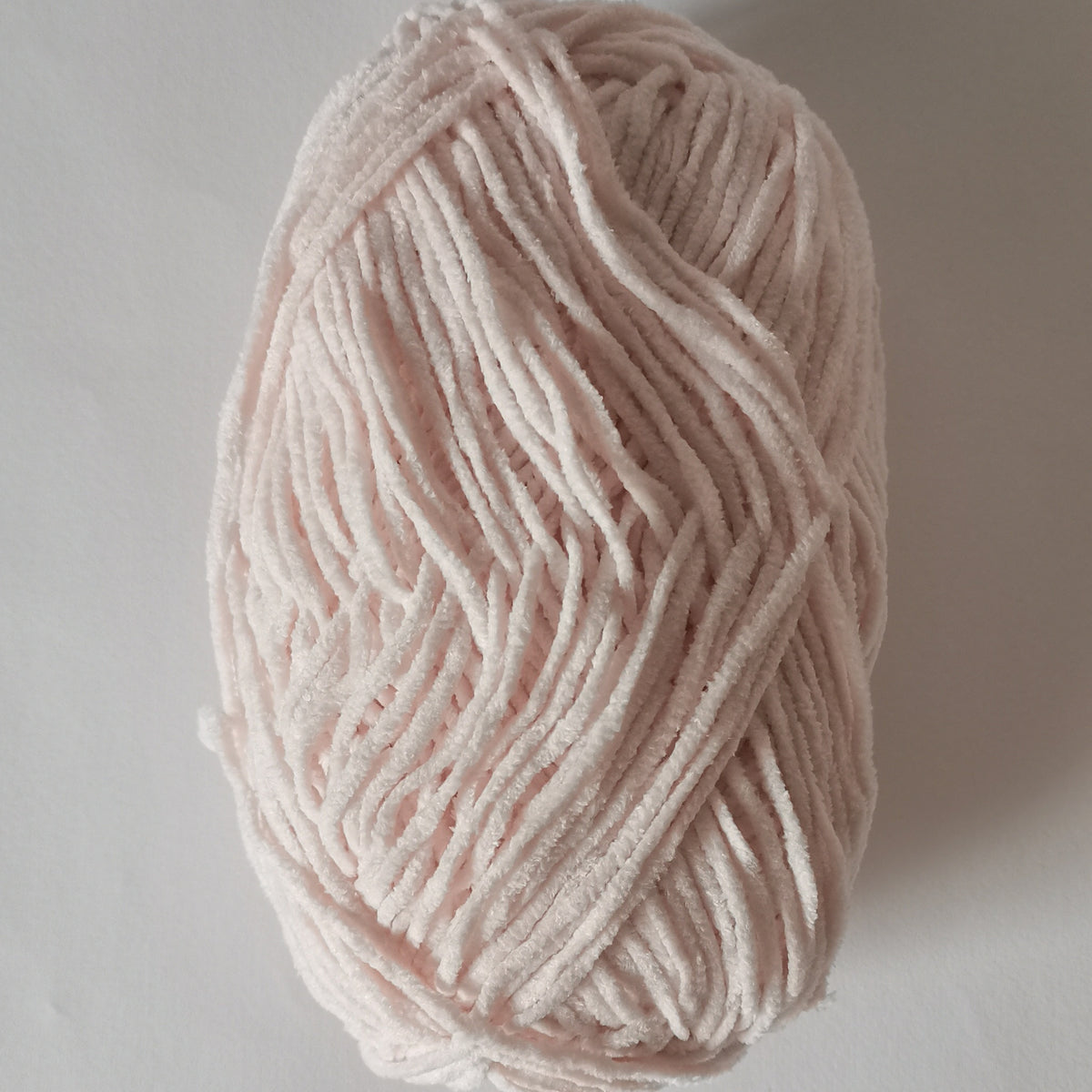 Chenille Handwoven Polyester Soft Yarn for Knitting Hats Bags Dolls 50g