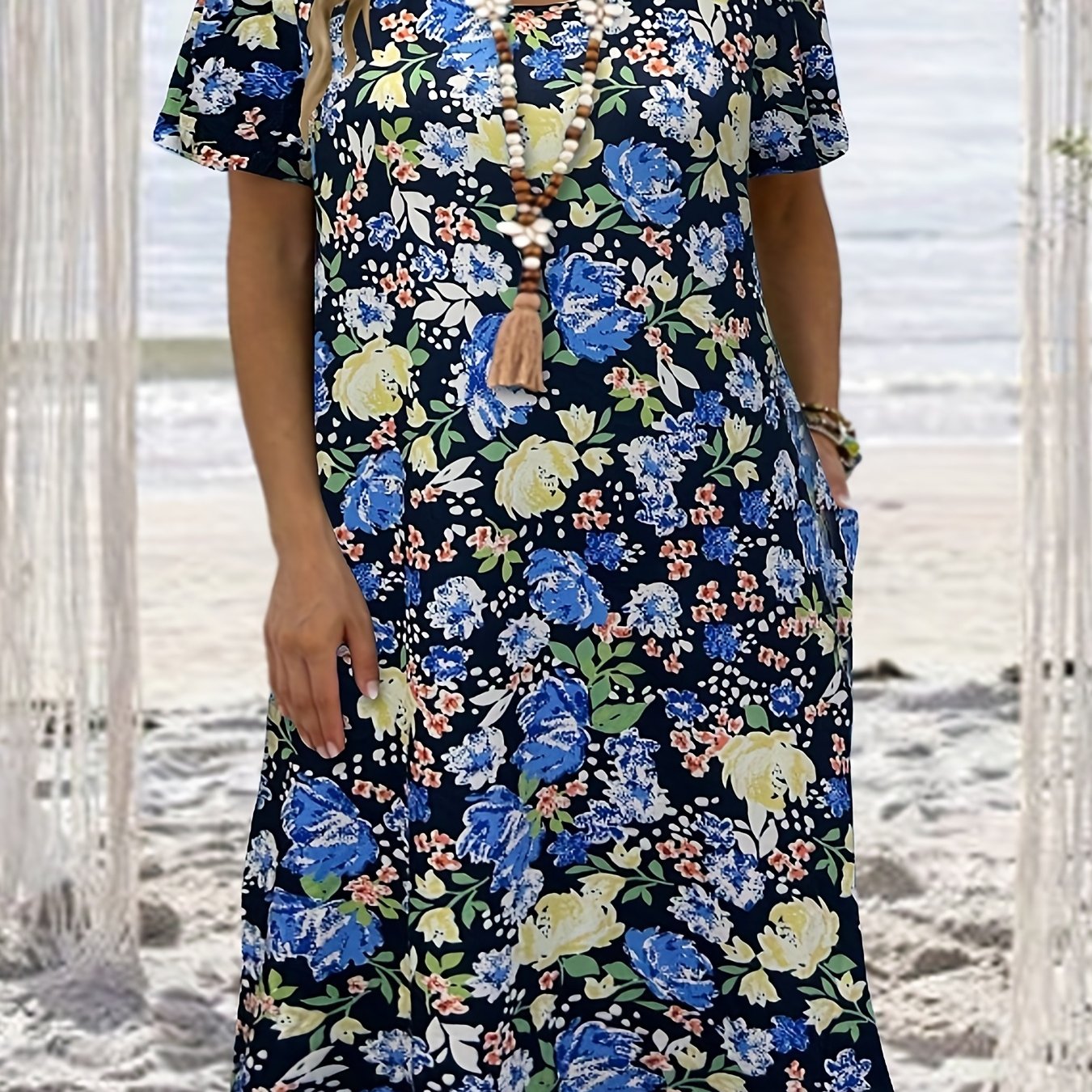  Floral Print Short Sleeve Round Neck Dress With Pockets