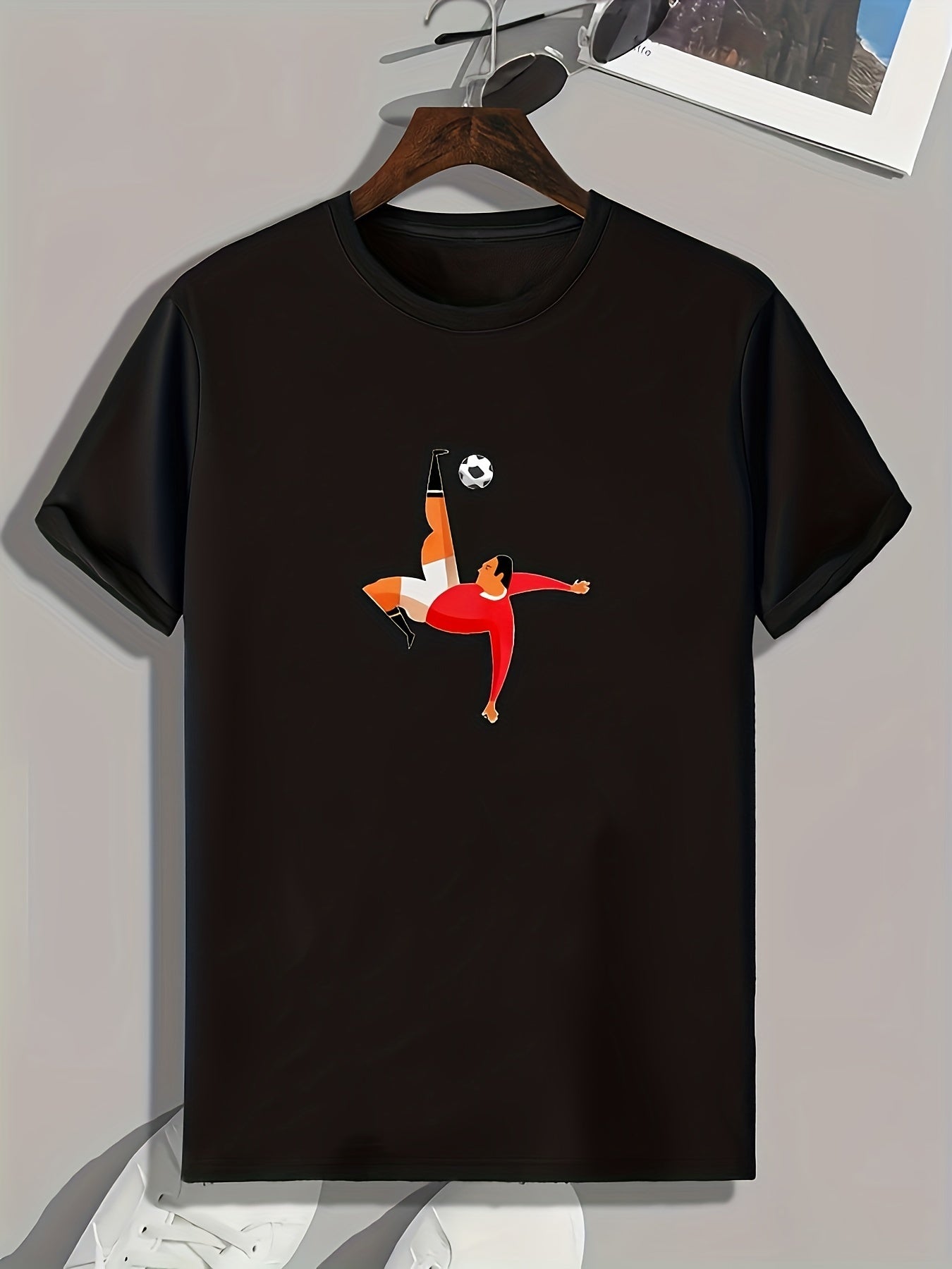 Football Player Print Men's Comfy T shirt Active Tee For Summer