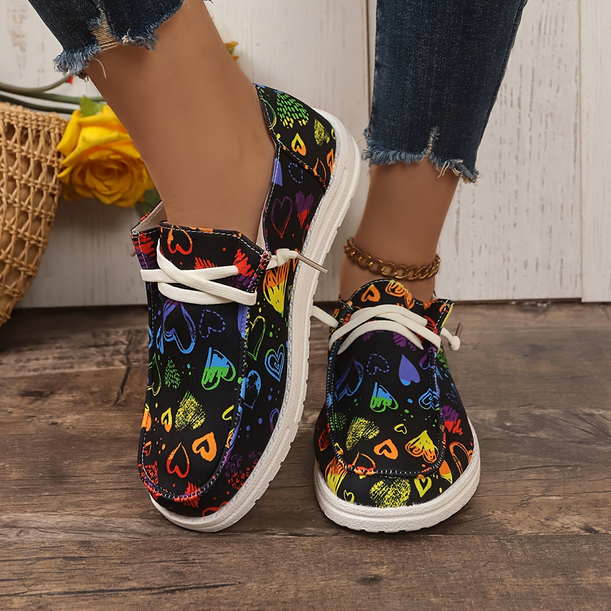 Heart Pattern Skate Shoes for Women