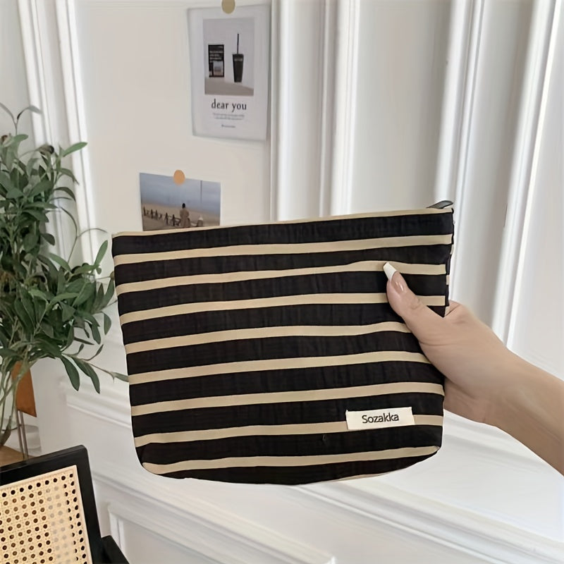 Striped Pattern Cosmetic Pouch Zipper Bag Travel Cosmetic Bag