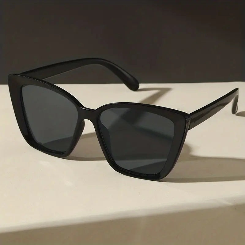 Cat Eye Sunglasses Women Retro Outdoor Shades Classic Vintage Sun Glasses