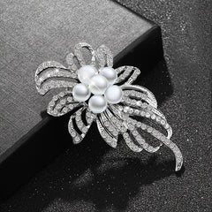 Women's Flower Brooch Pin Girls Wedding Garment Ornament