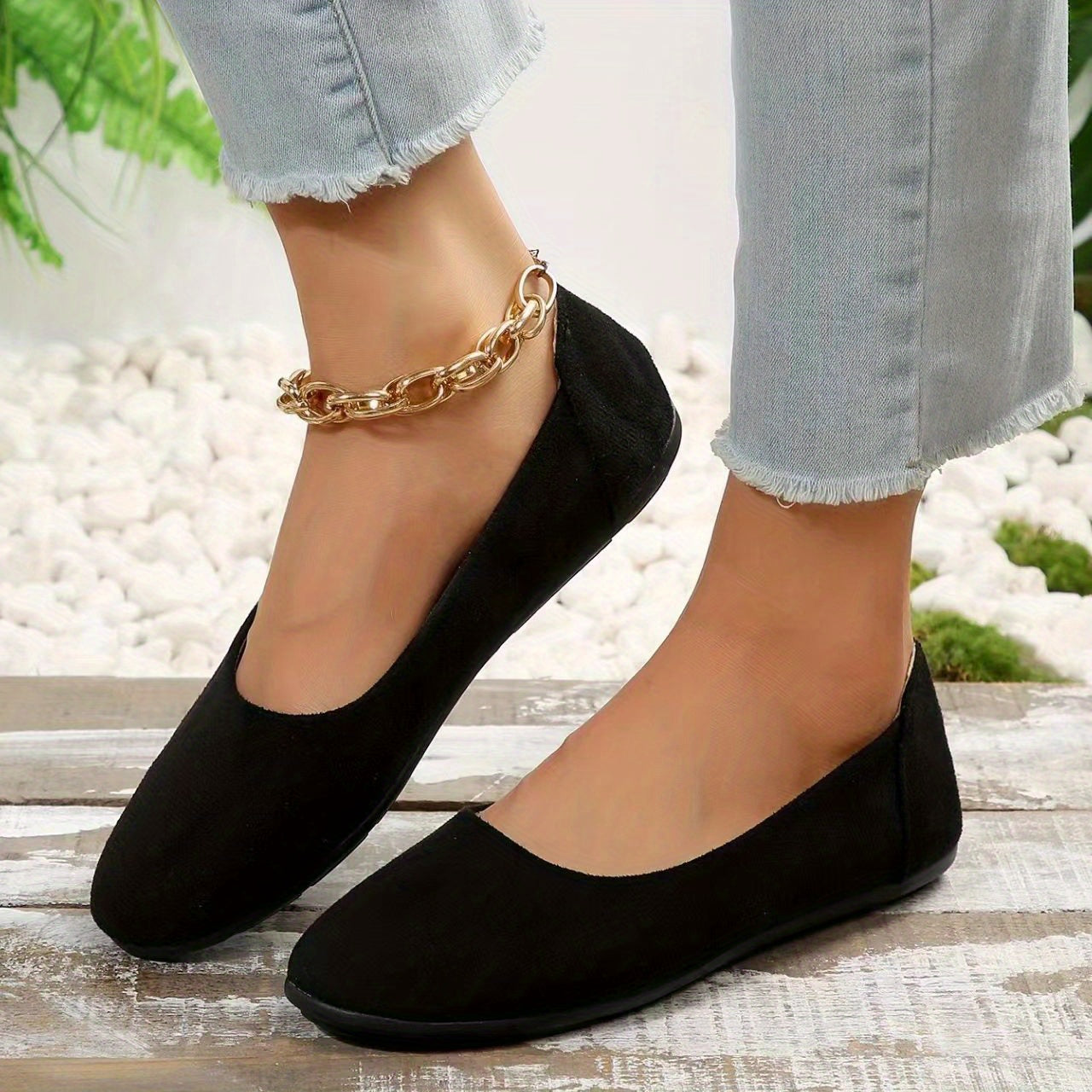 Women's Soft Sole Flat Slip On Shoes Lightweight & Comfortable