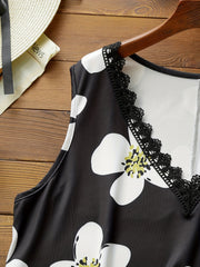  Floral Print Lace Trim V Neck Tank Top