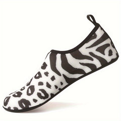 Women's Starry Sky Water Shoes Lightweight Slip On Beach Wading Shoes