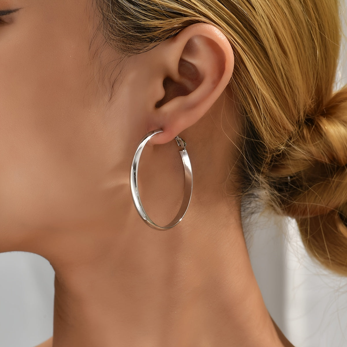 Women's 925 Silver Arc Texture Glossy Stud Earrings