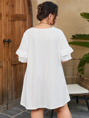  Eyelet Embroidered Round Neck Sleeve Dress