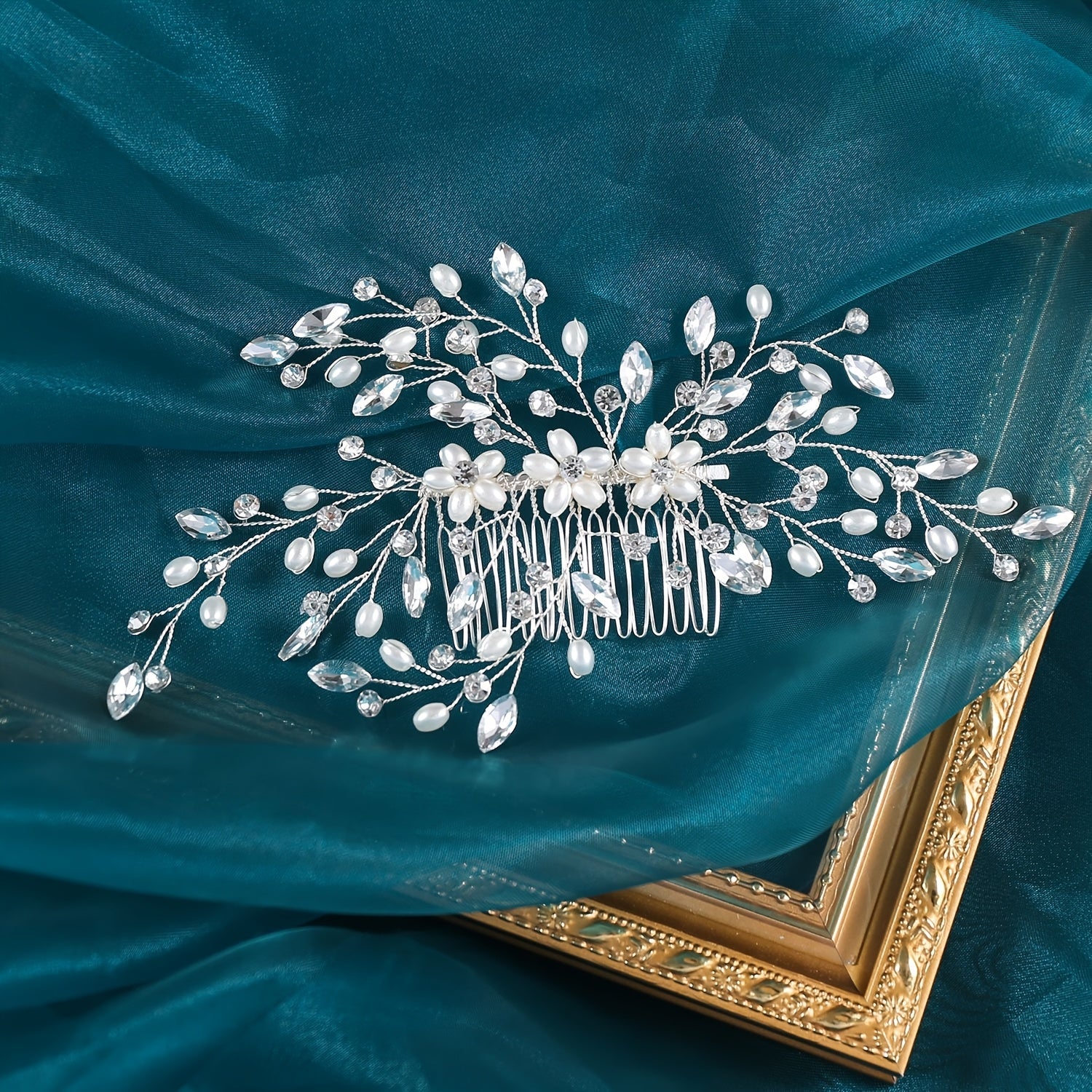 Elegant Bridal Hair Comb with Pearls and Rhinestones