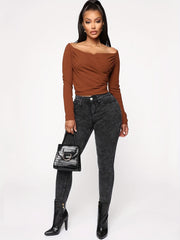  Fluffy Trim Button Up Skinny Jeans