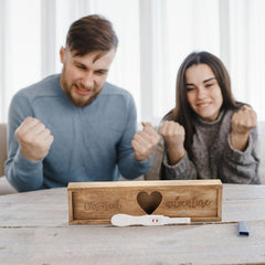 Yuebaaf Wooden Pregnancy Announcement Keepsake Box Light Brown