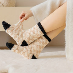 6 Pairs Plaid Fuzzy Socks for Women, Comfy & Warm Crew Floor Socks