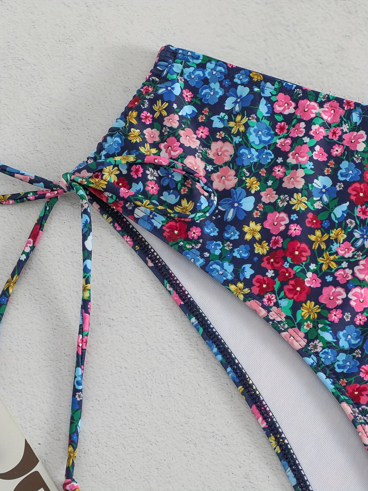  Ditsy Floral Ruffle Trim Bikini Set