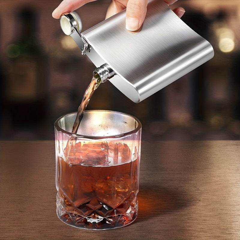 Stainless Steel Hip Flask Portable Alcohol Bottle for Adventures Whisky Vodka