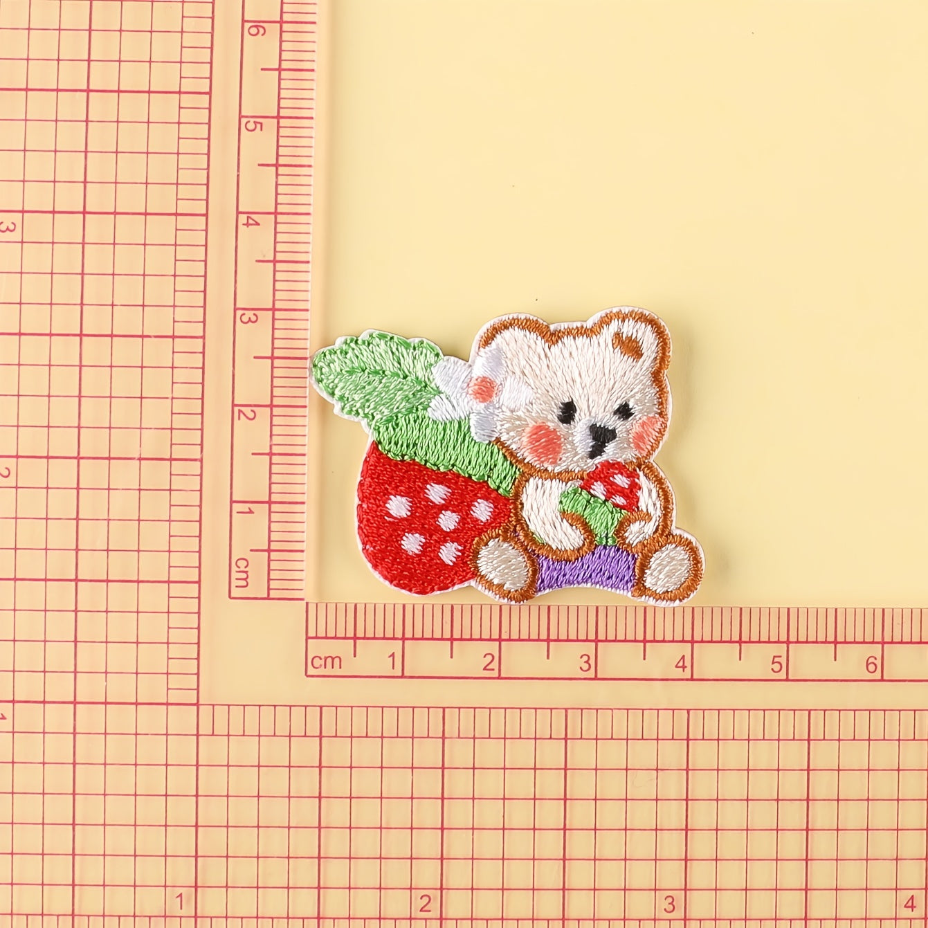 4pcs Strawberry Embroidery Patches DIY Clothes Accessories