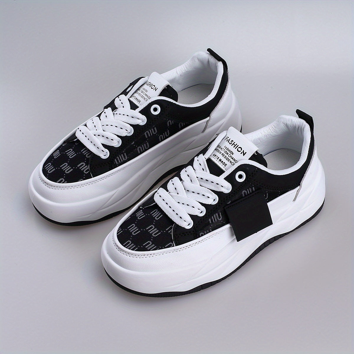 Women's Breathable Mesh Platform Sneakers Casual Lace Up Outdoor Shoes