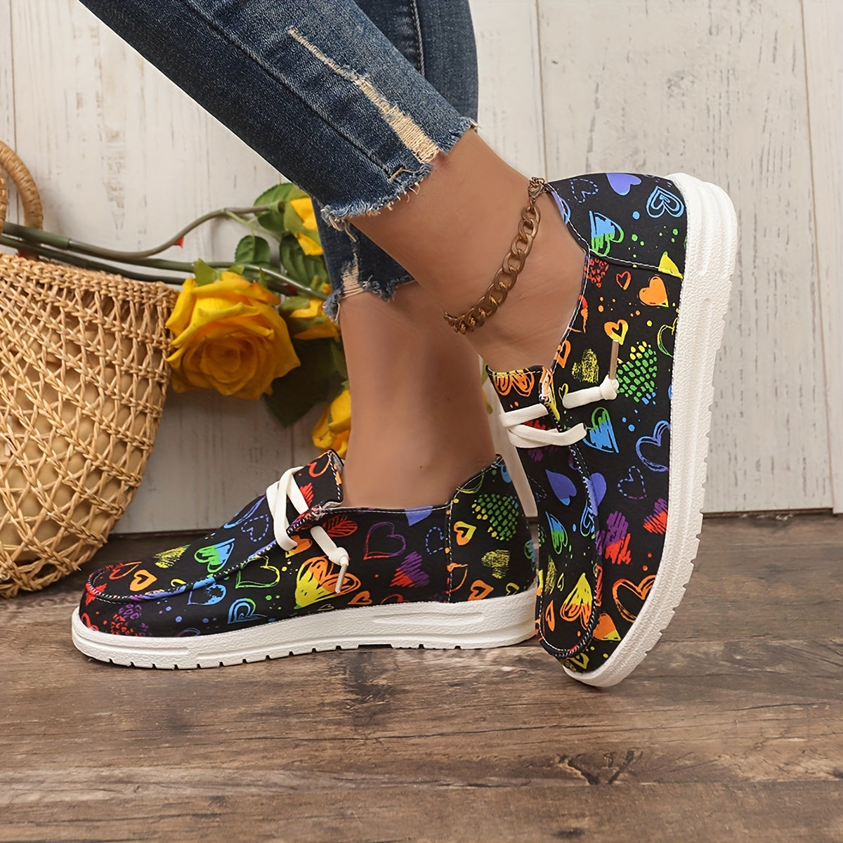 Heart Pattern Skate Shoes for Women