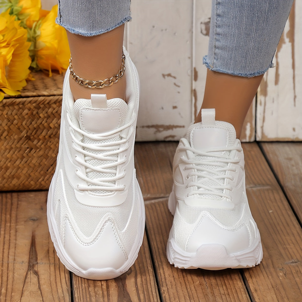 Solid Lightweight Running Shoes Heighten Wear Resistance Non Slip