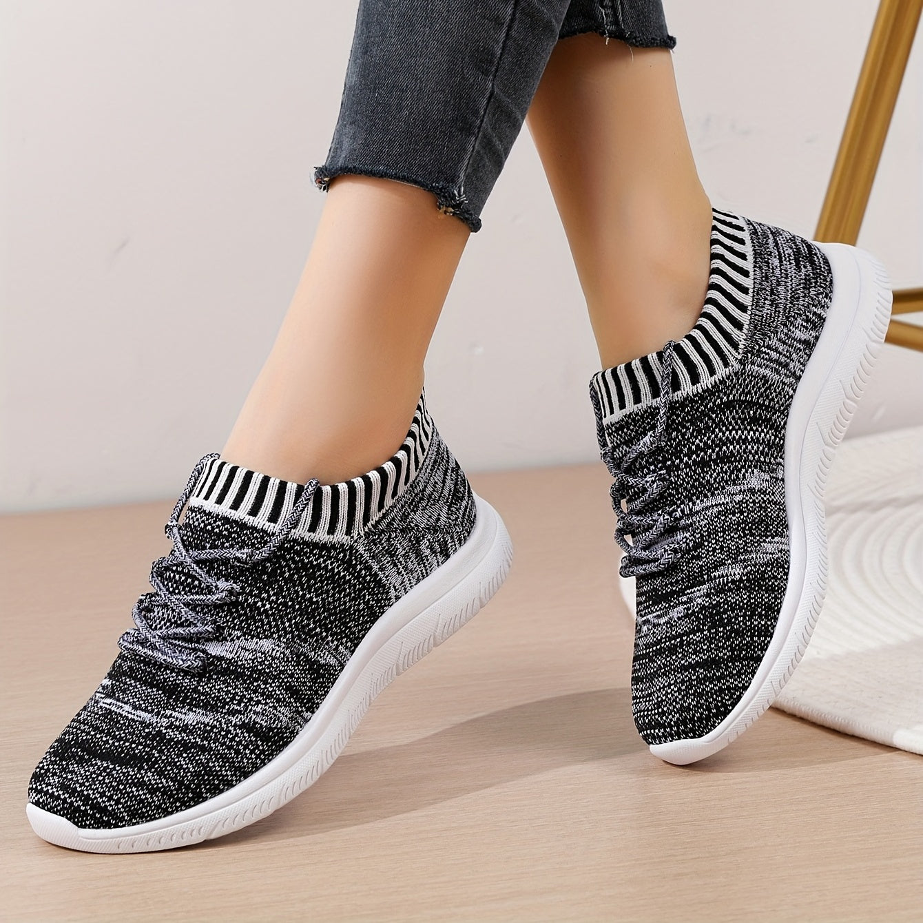 Women's Knitted Running Shoes Lightweight Low Top Sneakers