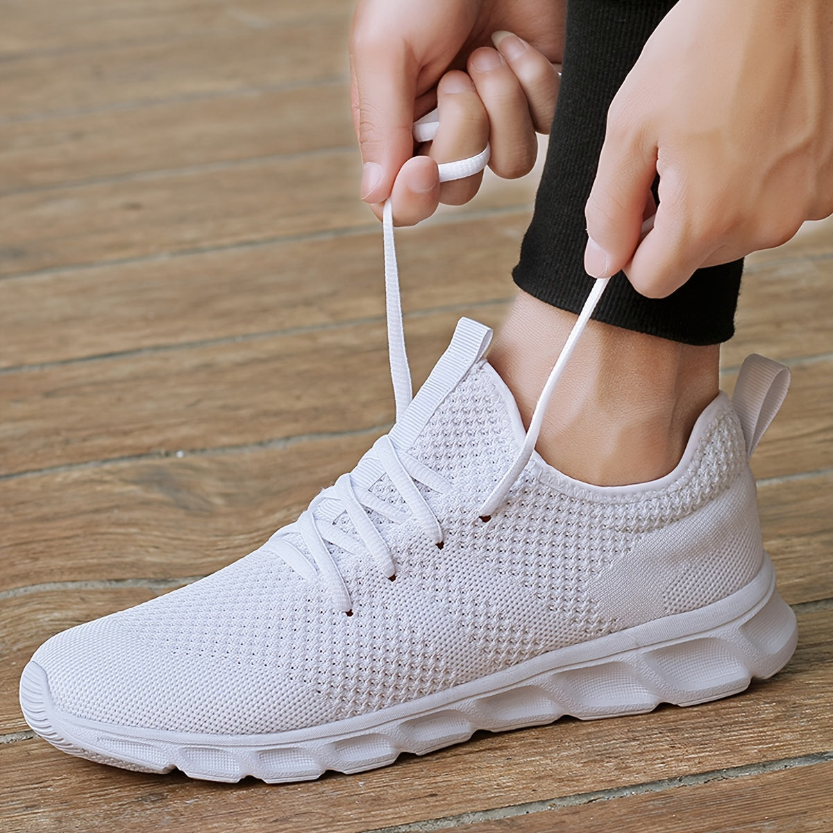 Men's Lightweight Running Shoes Breathable Outdoor Sneakers