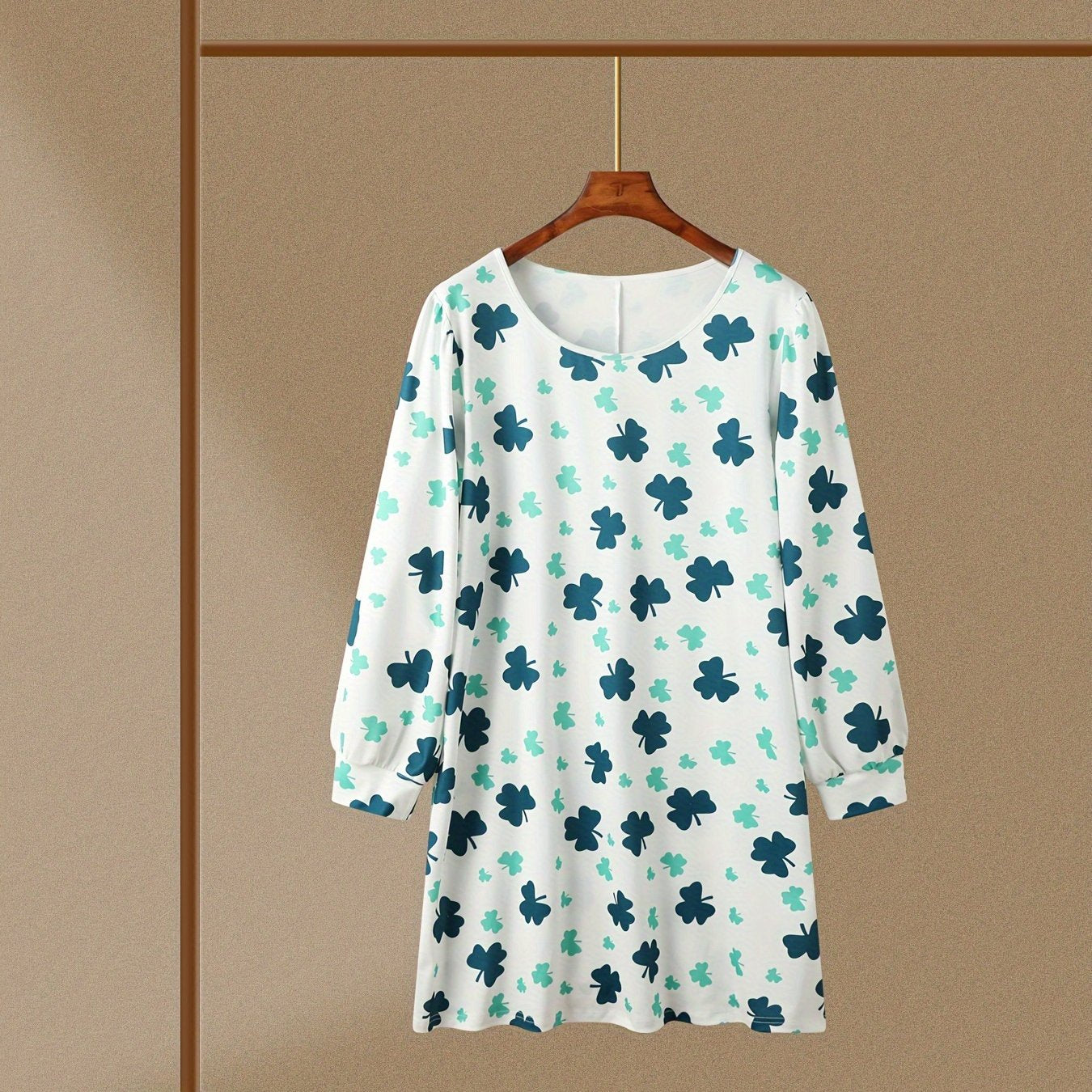  Women's Clover Print Lantern Sleeve Tee Dress