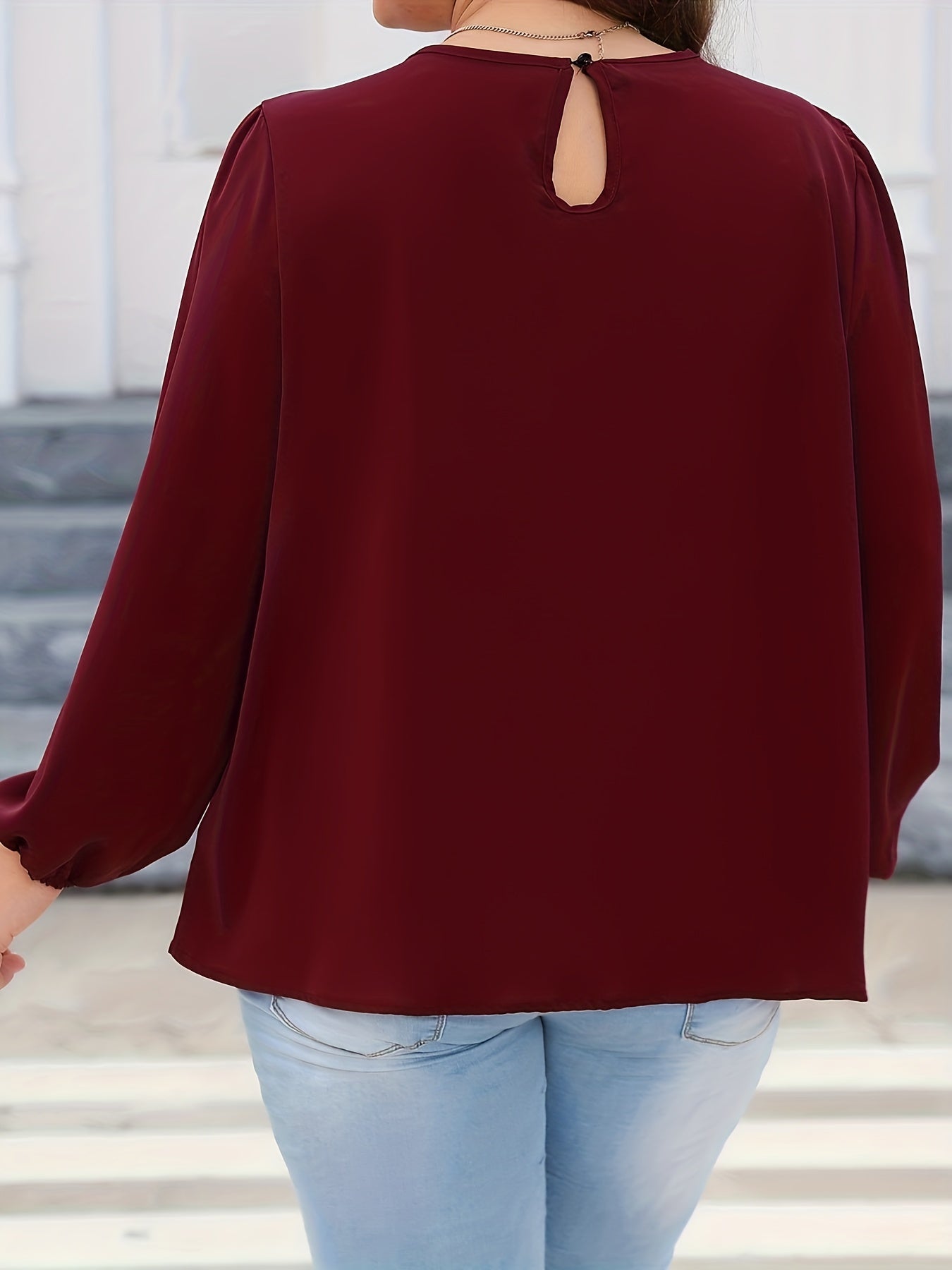  Lantern Sleeve Round Neck Top