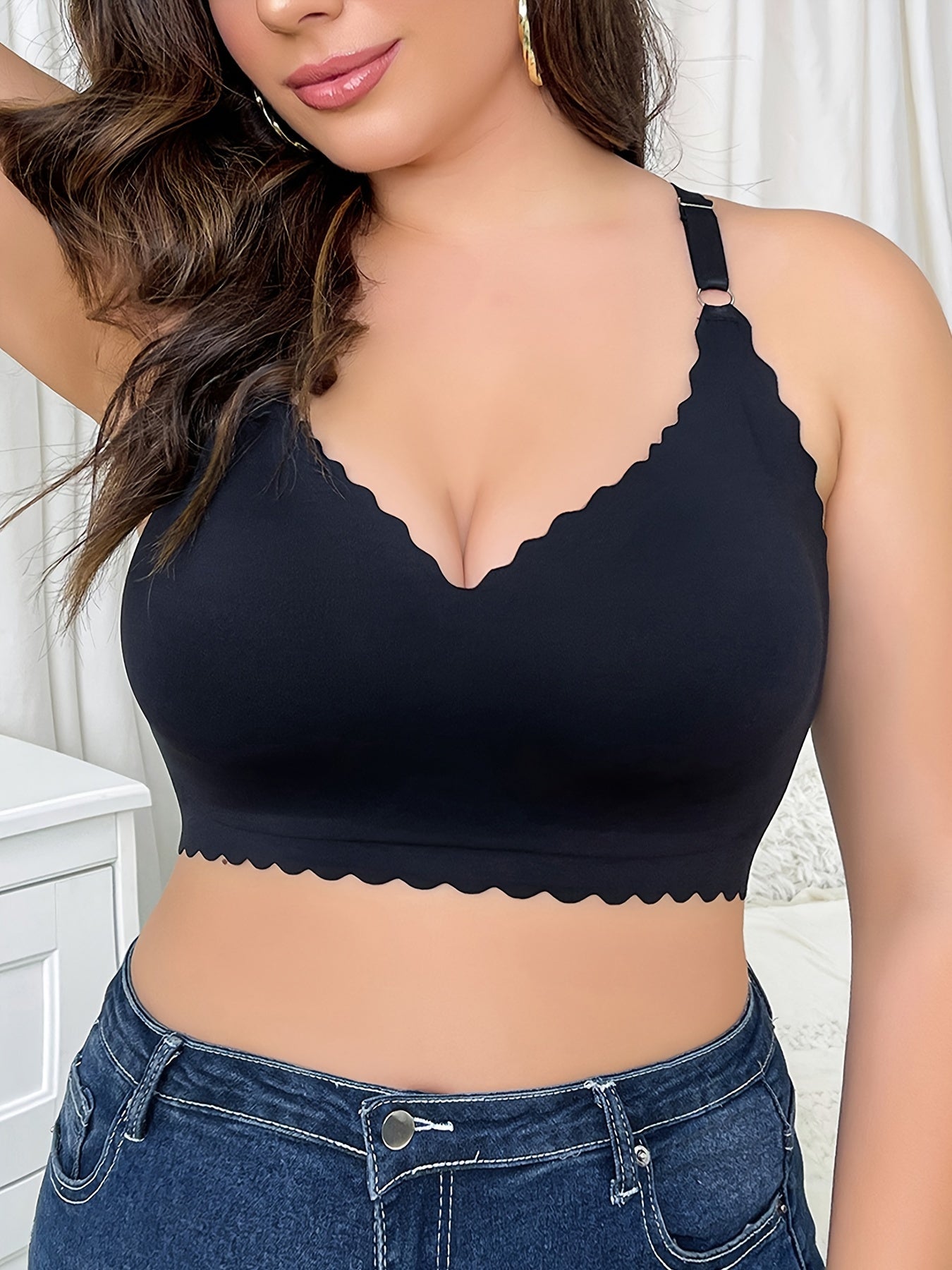 Plus Size Seamless Wave Trim Wireless Bra with Removable Pads