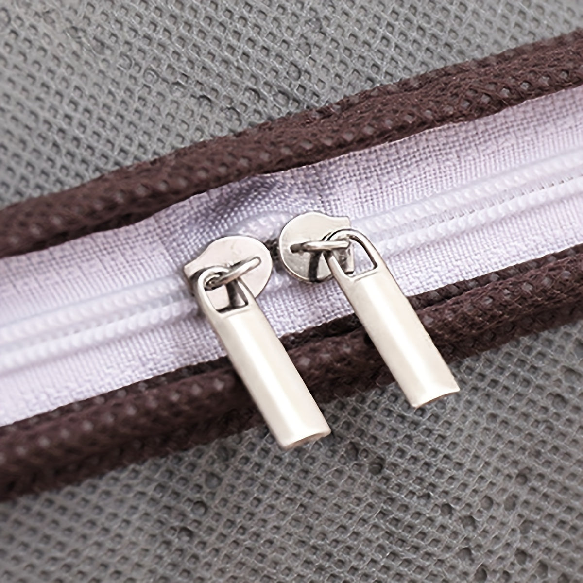 Large Capacity Storage Box Zipper Dustproof Organizer Clothes Container