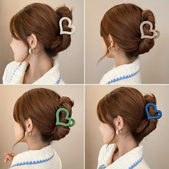 Matte Heart Shape Hair Claw Hair Holder